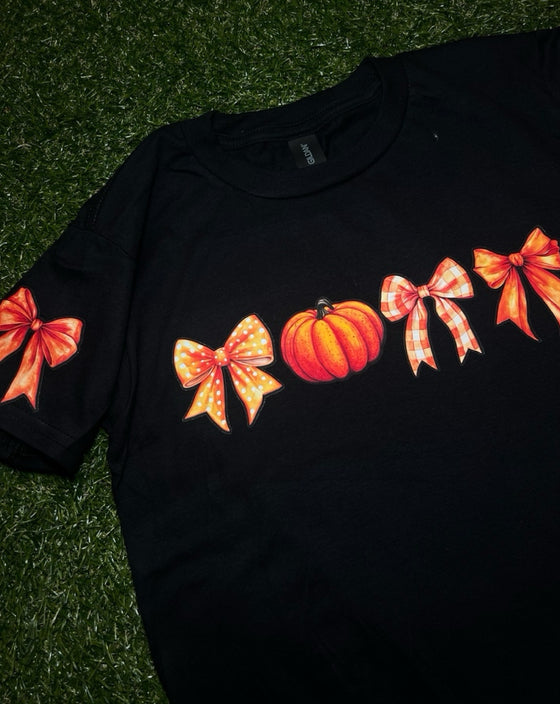 “BOW-loween Tee”